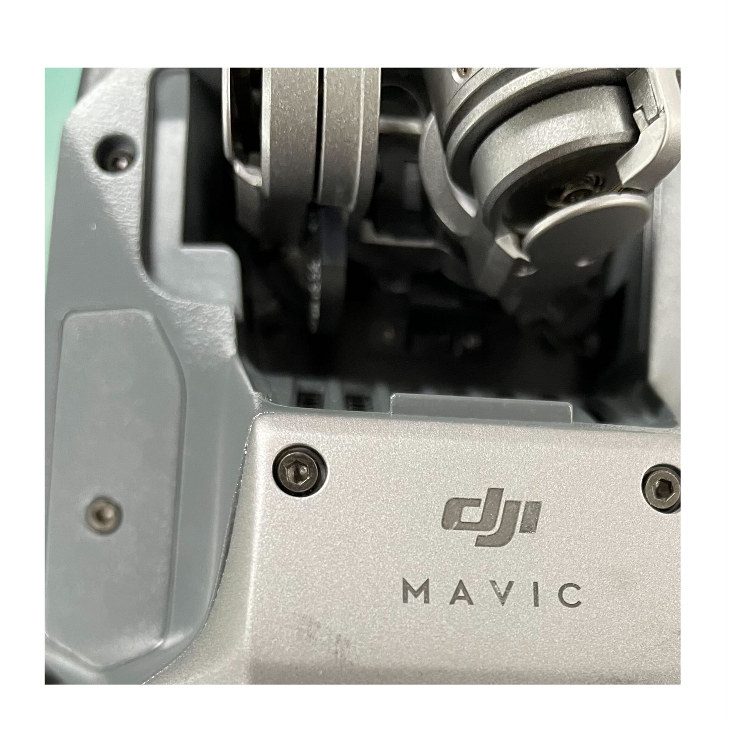 【入荷待ち / 中古販売】DJI Mavic Pro【ドロサツ!!購入者特典あり】